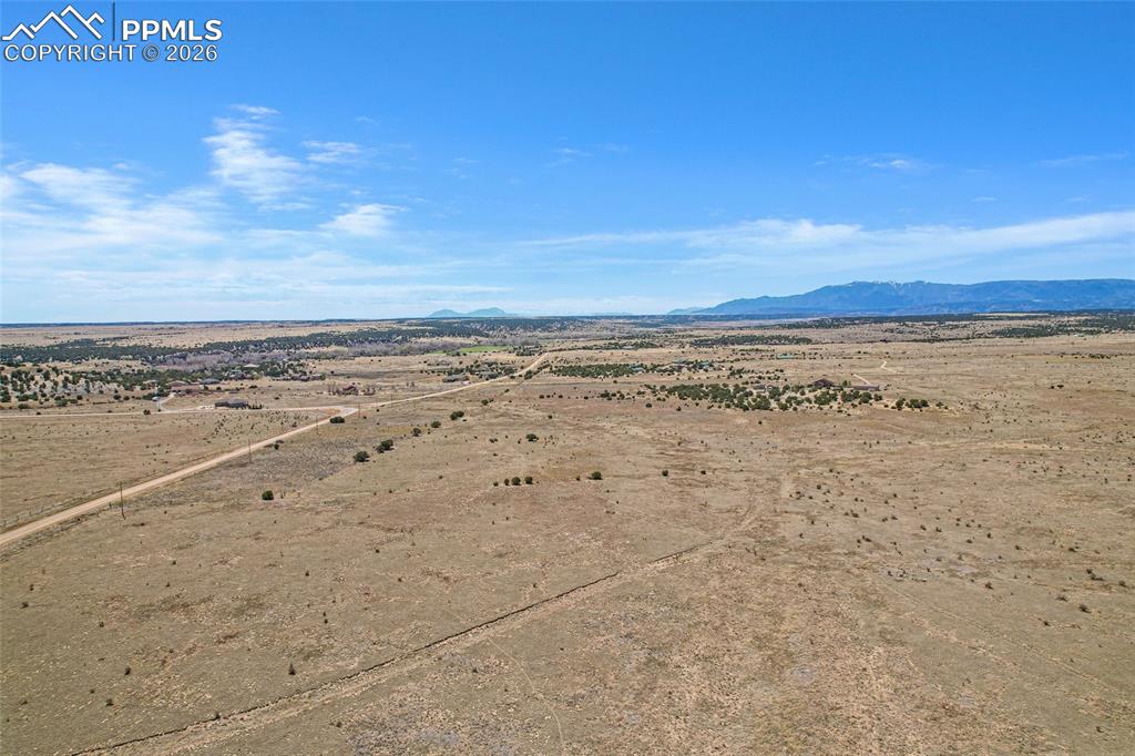 Image 3 of 13: Junction located center-left side