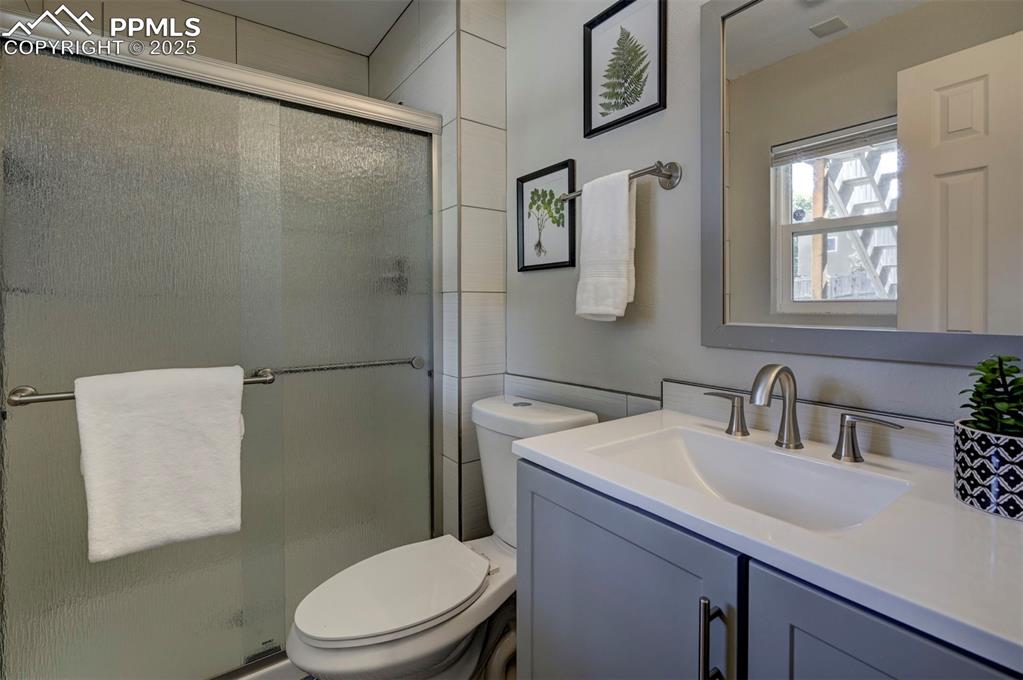 Image 29 of 49: Completely Remodeled 3/4 Bath