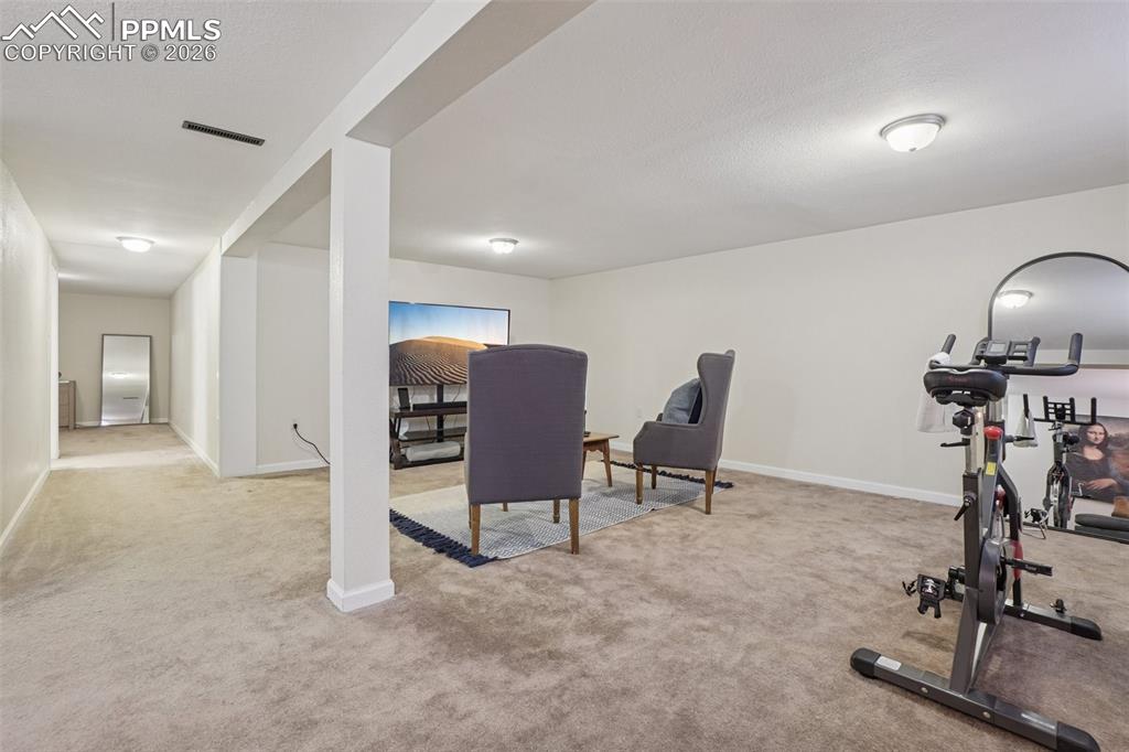 Image 24 of 41: Family Room