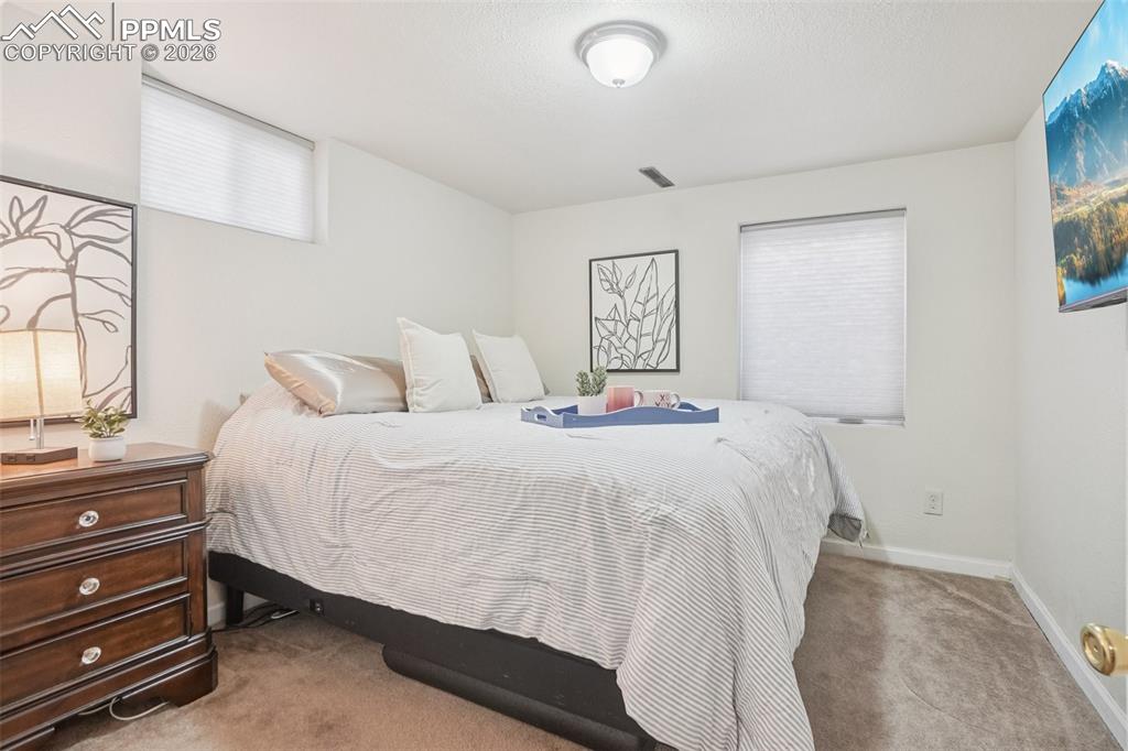 Image 28 of 41: Bedroom