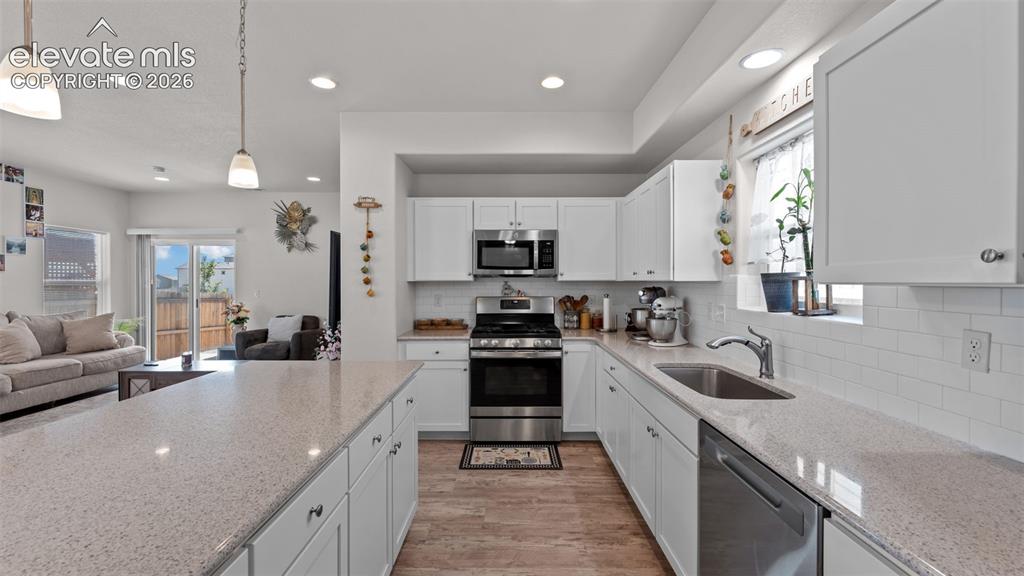 Image 11 of 37: Kitchen