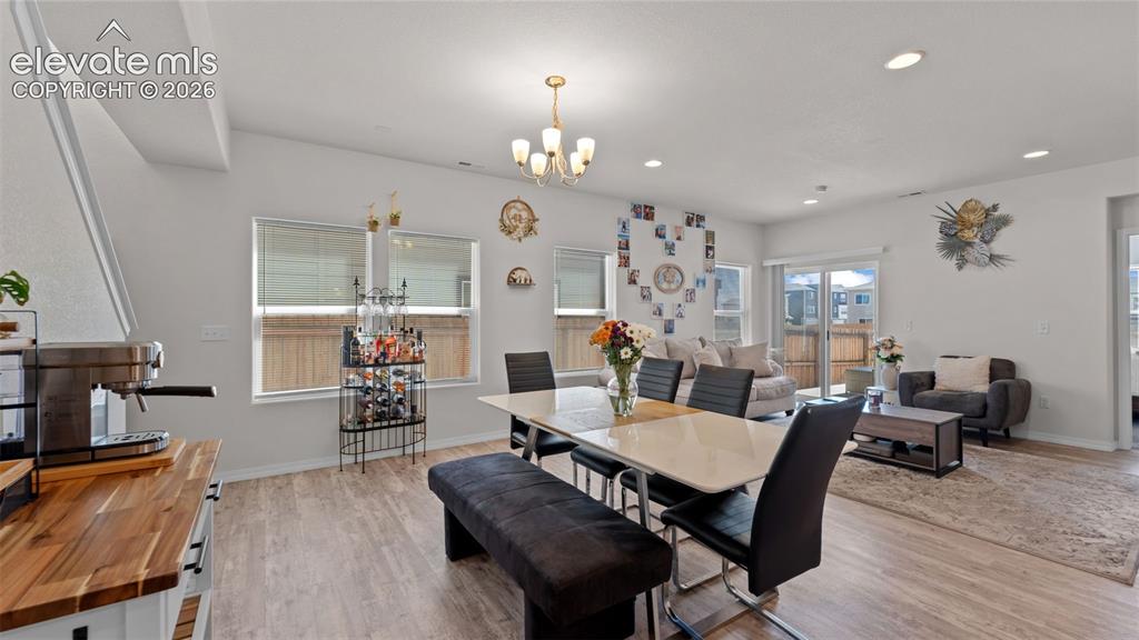 Image 7 of 37: Dining Area