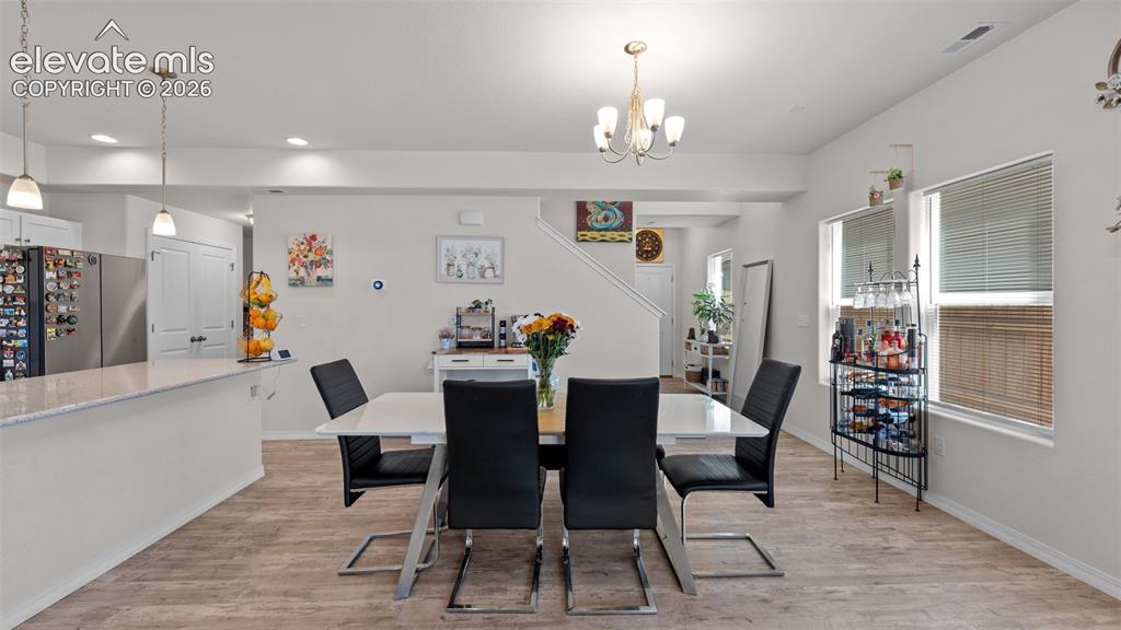 Image 9 of 37: Dining Area