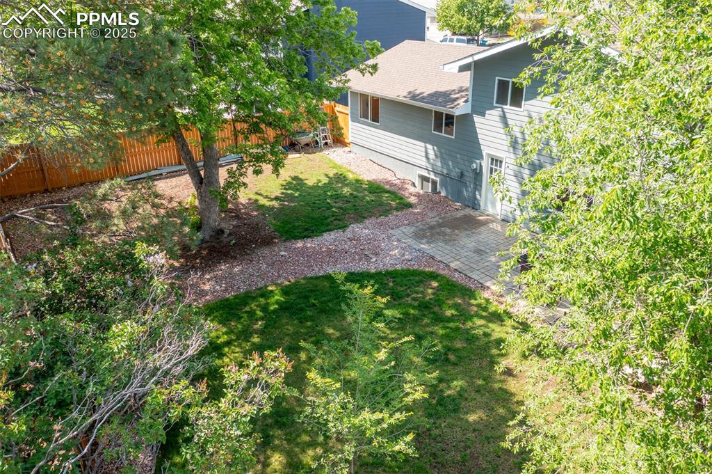 Image 43 of 43: View of yard