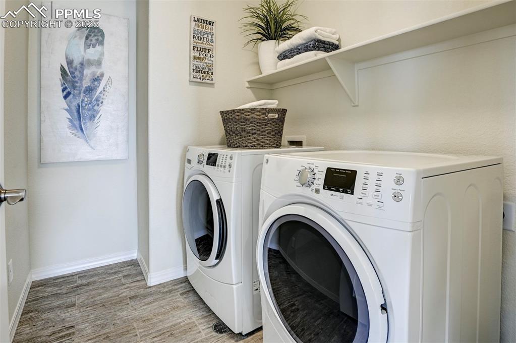 Image 36 of 40: Laundry