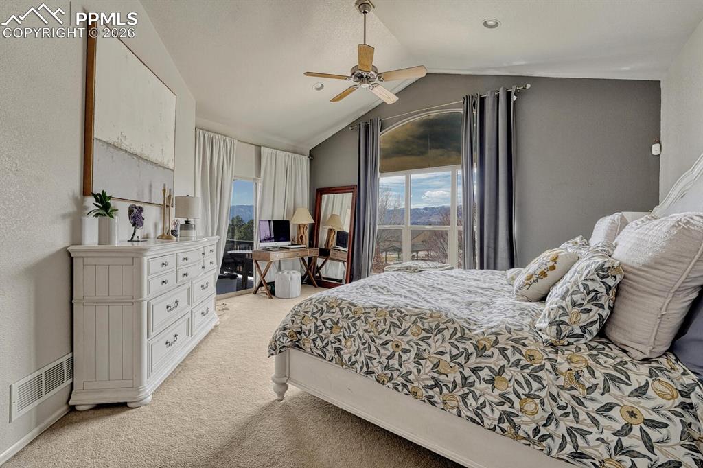 Image 25 of 48: Bedroom