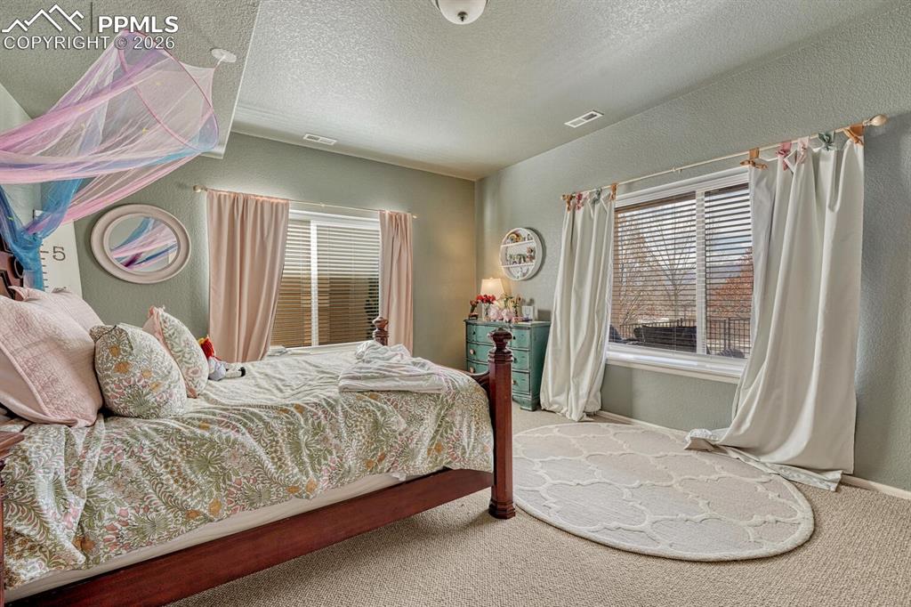 Image 37 of 48: Bedroom