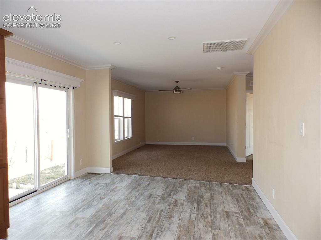 Image 8 of 18: Dining Room