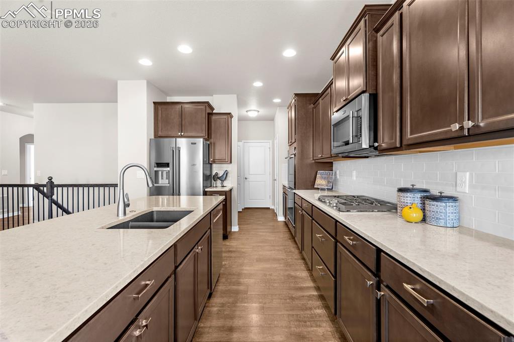 Image 13 of 47: Kitchen