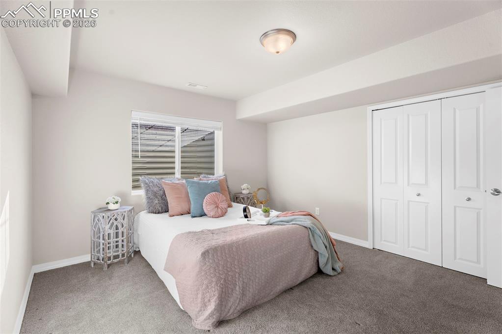 Image 34 of 47: Bedroom