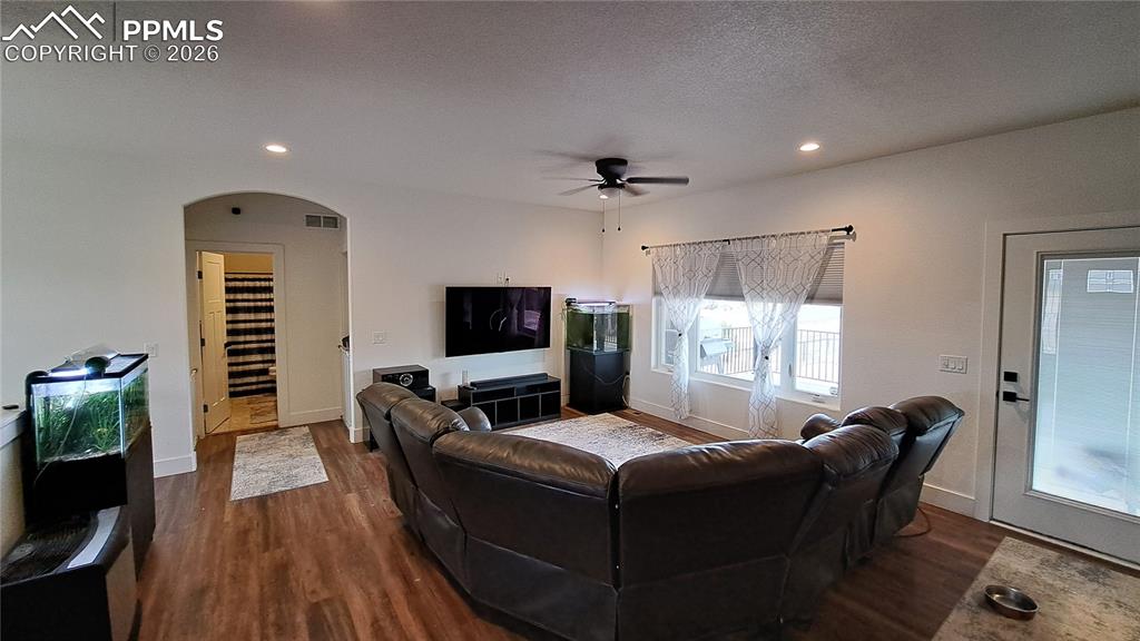 Image 3 of 40: Living Room