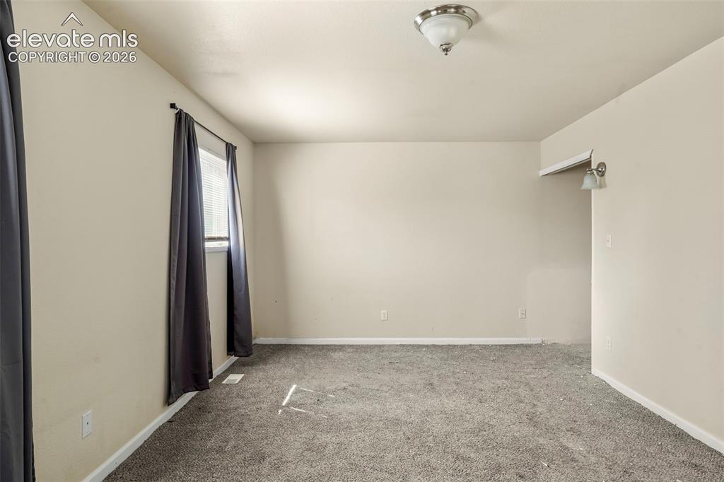 Image 19 of 29: Bedroom2