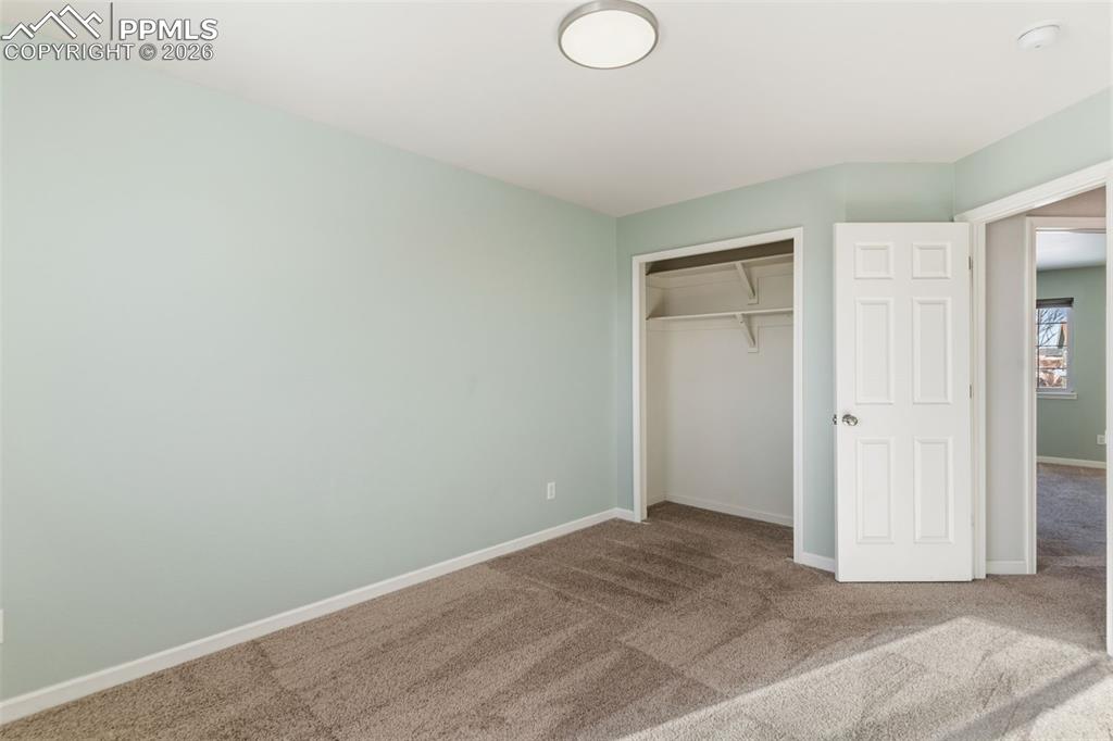 Image 29 of 50: Bedroom