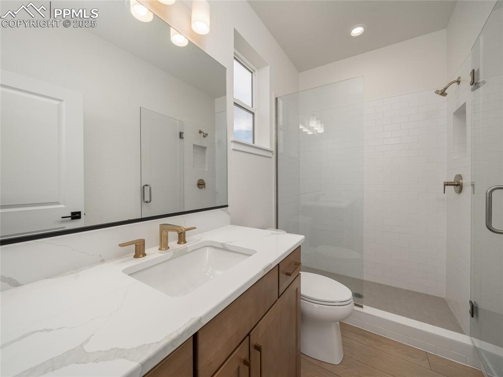 Image 15 of 29: Bathroom