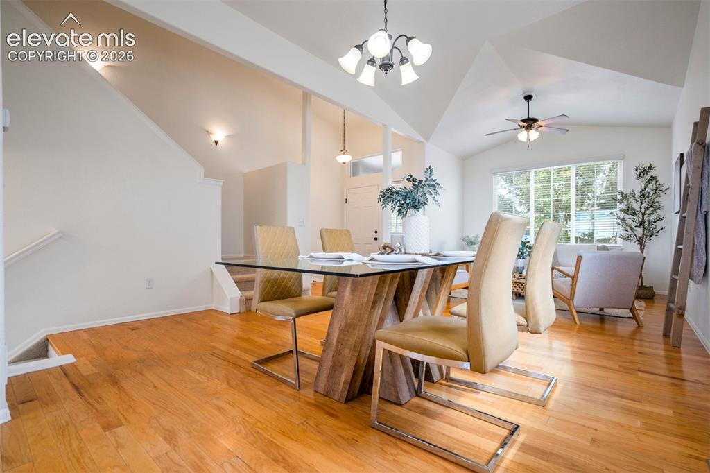 Image 7 of 39: A floor plan that flows effortlessly.