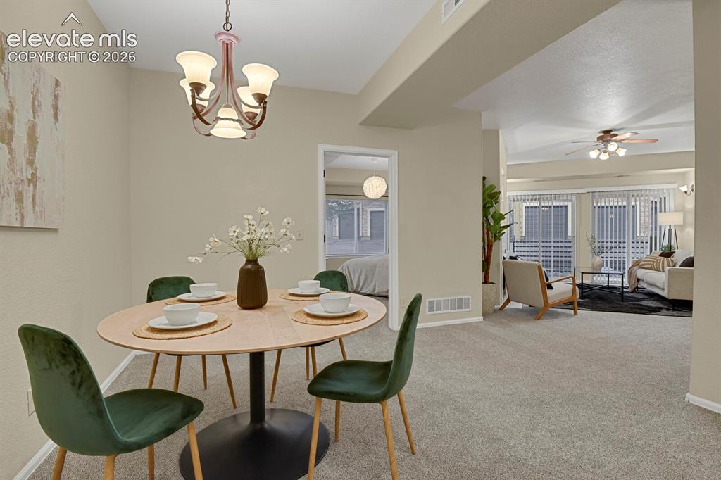Image 6 of 36: Dining Area