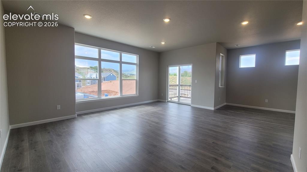 Image 10 of 33: Living Room