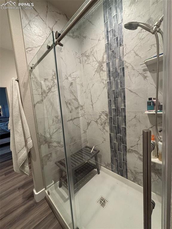 Image 14 of 29: Bathroom