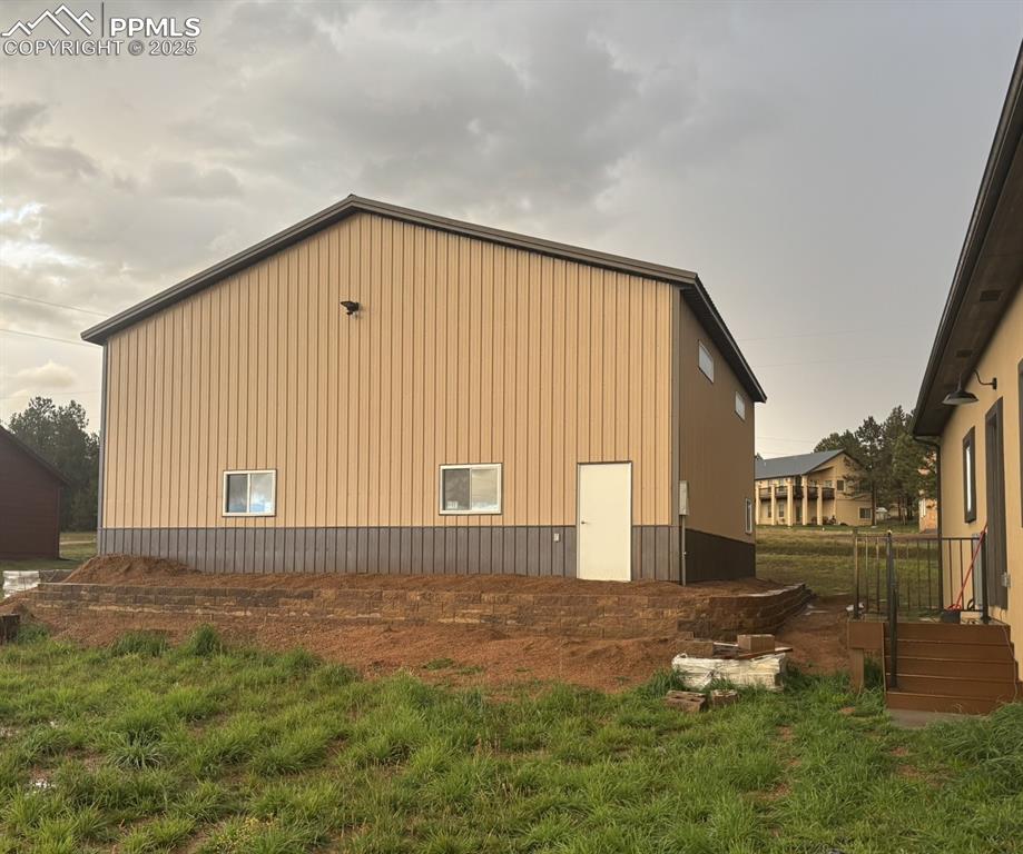 Image 22 of 29: Side of Structure