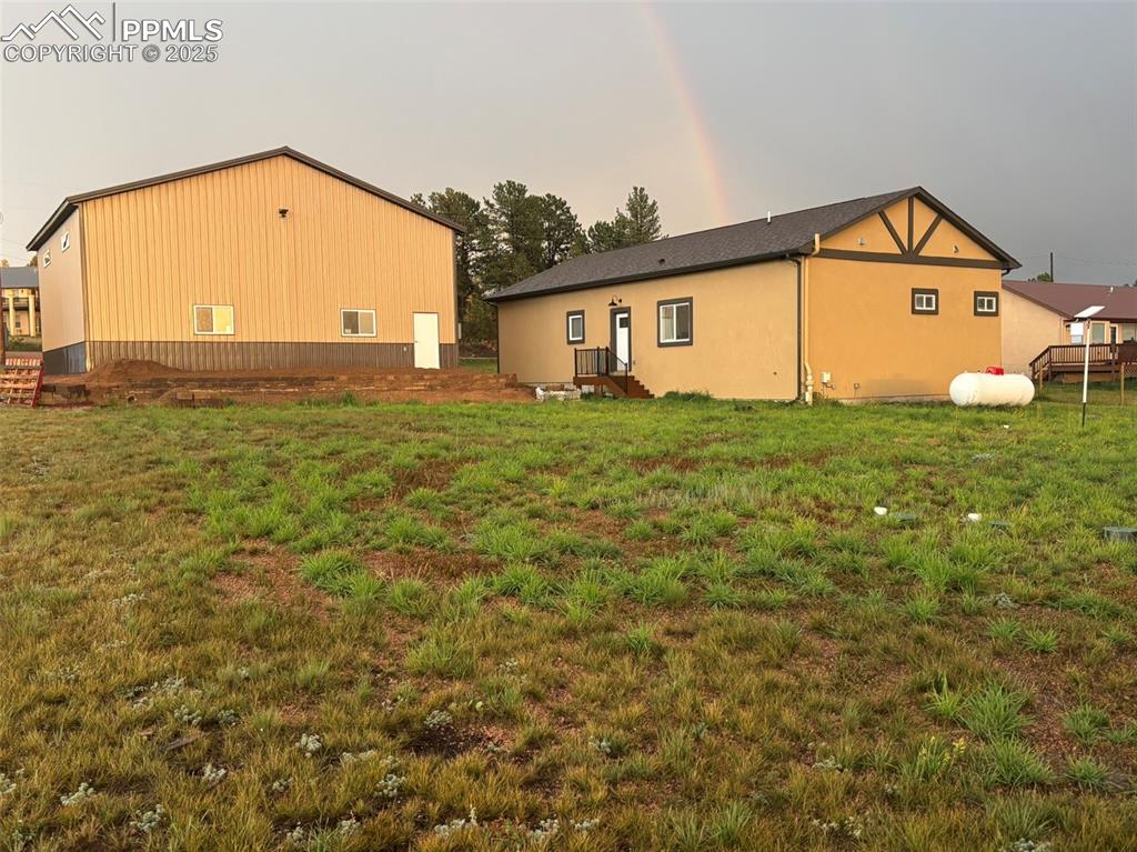 Image 24 of 29: Back of Structure