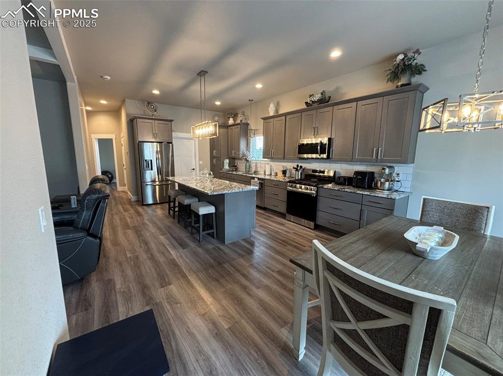 Image 8 of 29: Kitchen