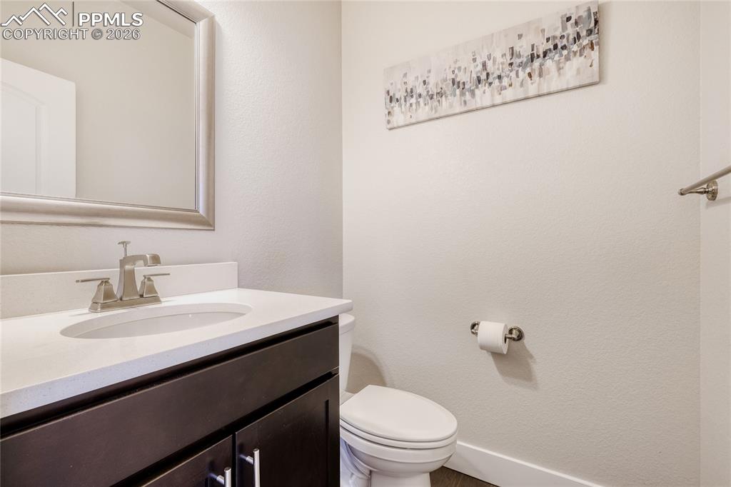 Image 14 of 30: Bathroom