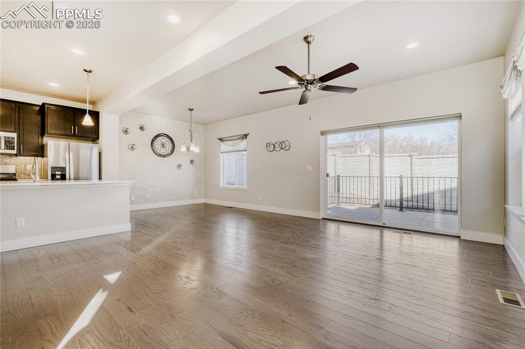 Image 4 of 30: Living Room