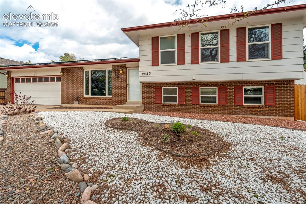 Image 8 of 50: Front of Structure