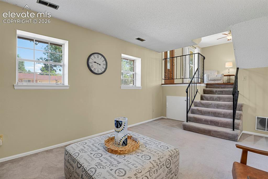 Image 14 of 28: Family Room