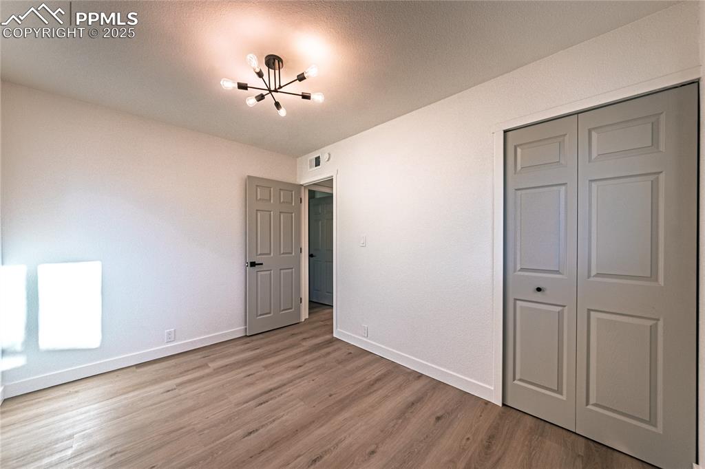 Image 20 of 27: Bedroom