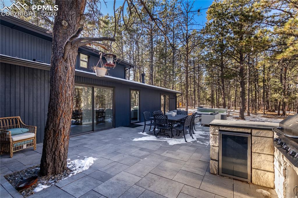 Image 6 of 45: Patio