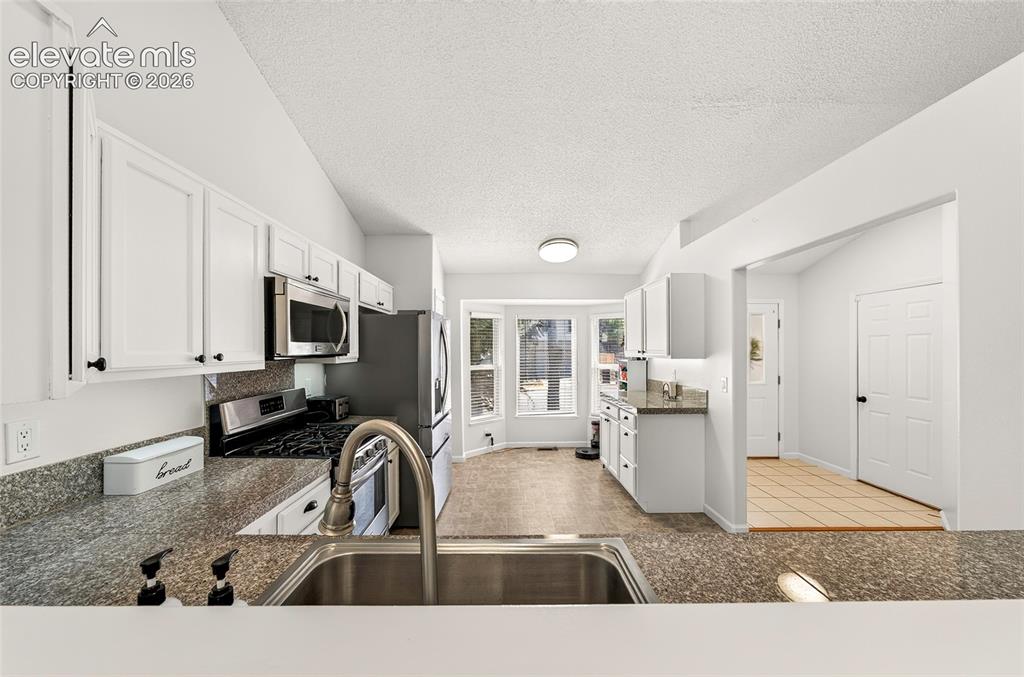 Image 12 of 47: Kitchen