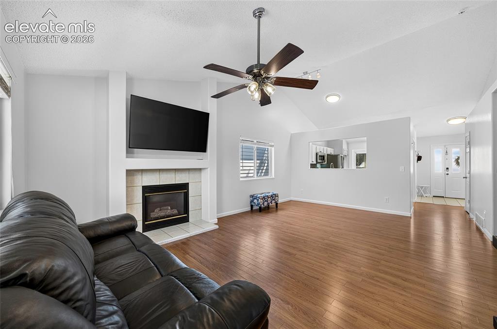 Image 16 of 47: Living Room