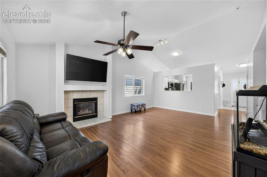 Image 17 of 47: Living Room