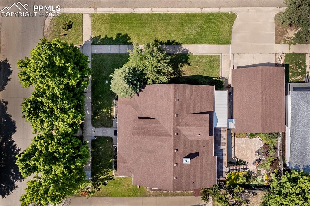 Image 45 of 49: Drone / aerial view