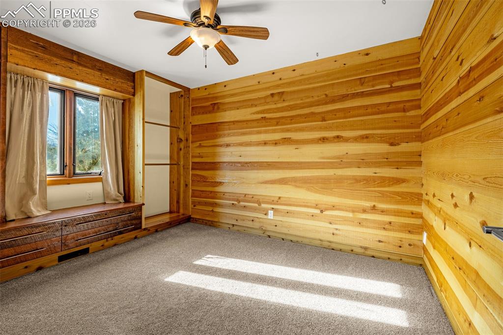 Image 13 of 20: 2nd Bedroom