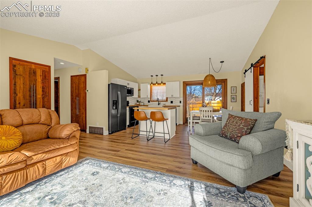 Image 7 of 20: Front window to Kitchen View