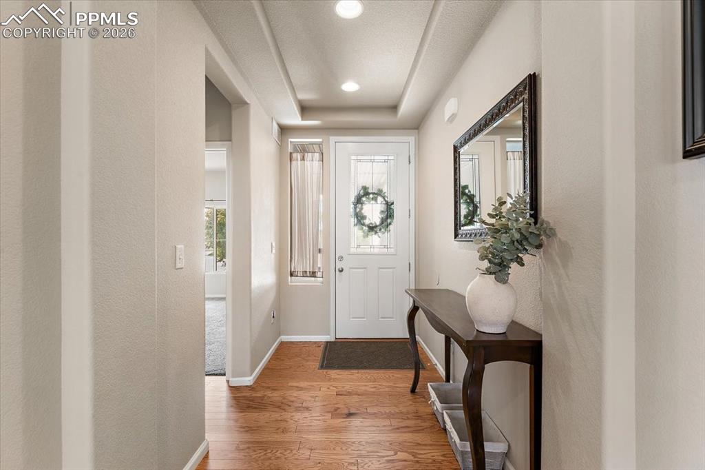 Image 2 of 28: Entry