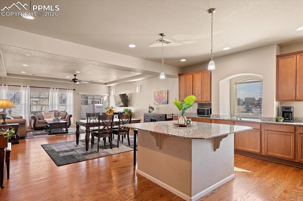 Image 3 of 28: Kitchen