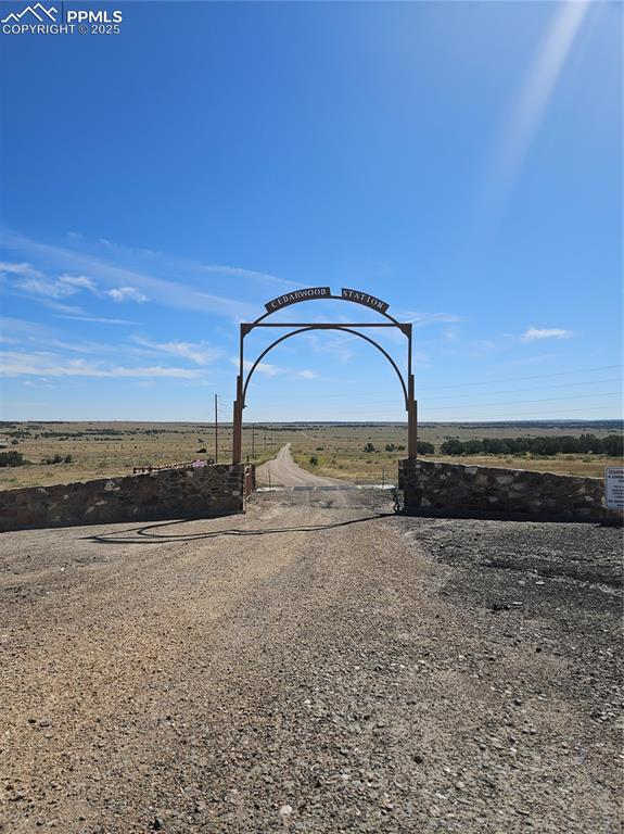 Image 4 of 17: Archway to Cedarwood Station Subdivision