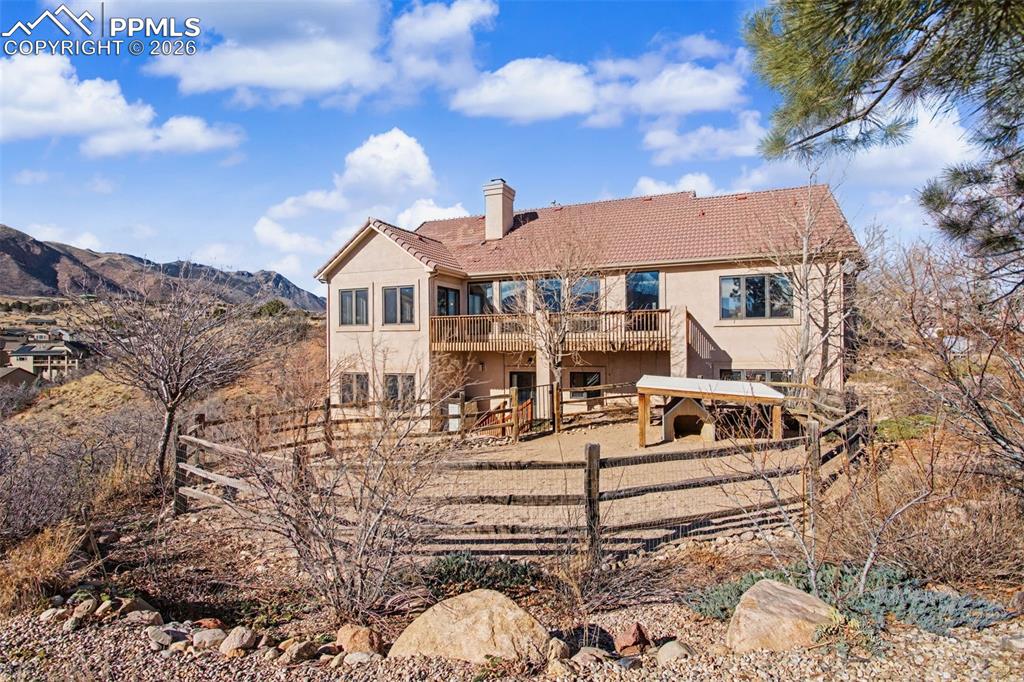 Image 34 of 44: Back of Structure