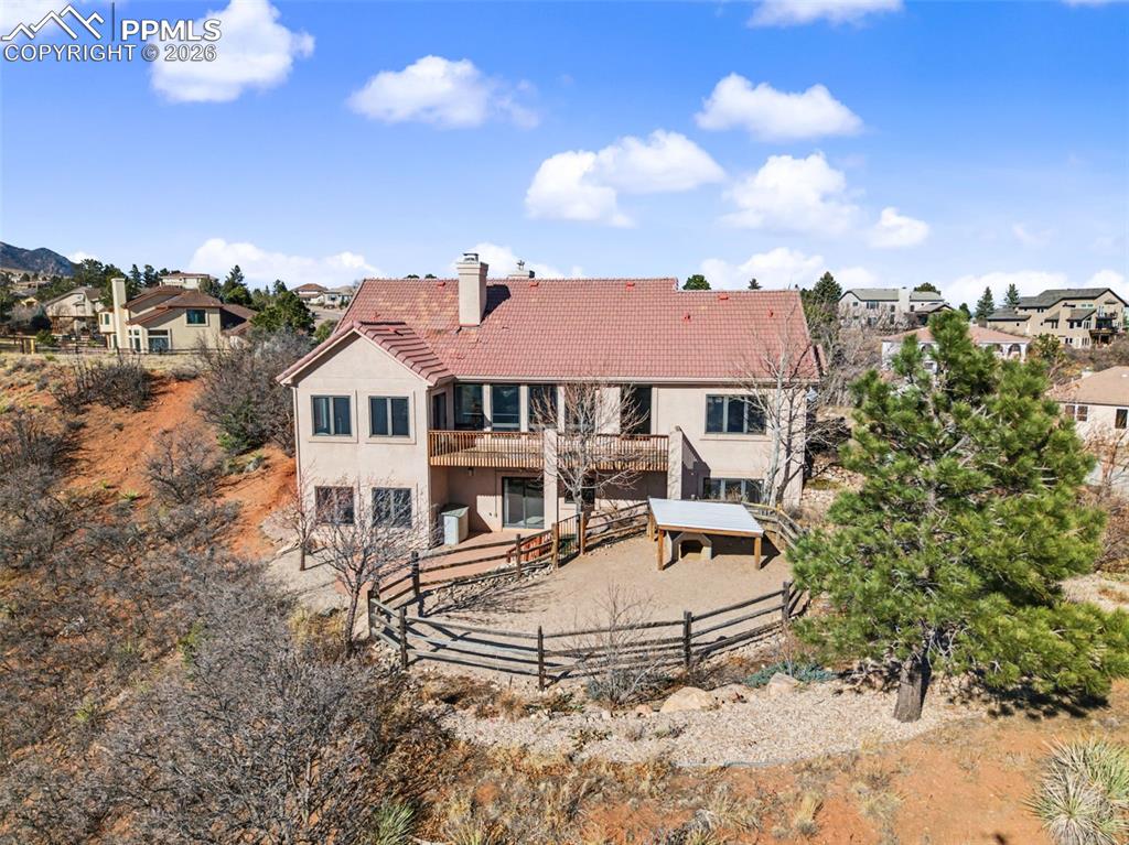 Image 40 of 44: Back of Structure