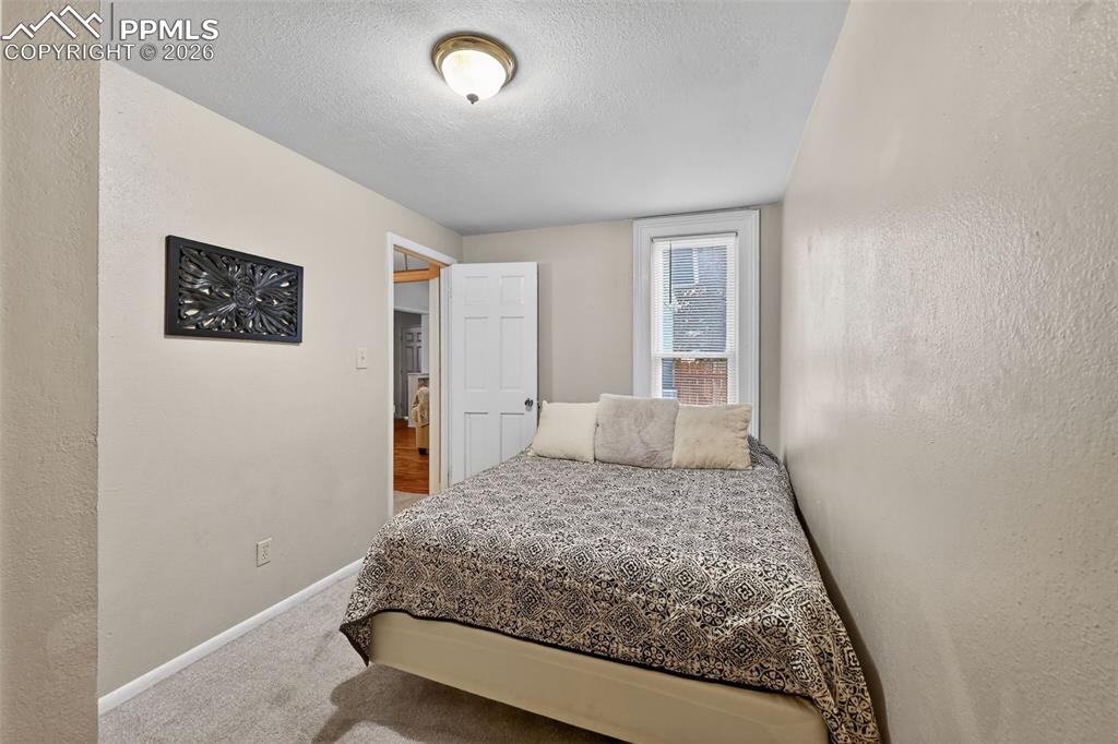 Image 19 of 26: Bedroom