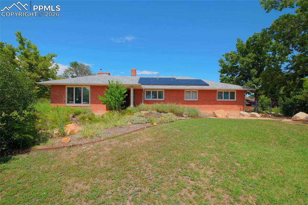 Image 5 of 50: Back of Structure