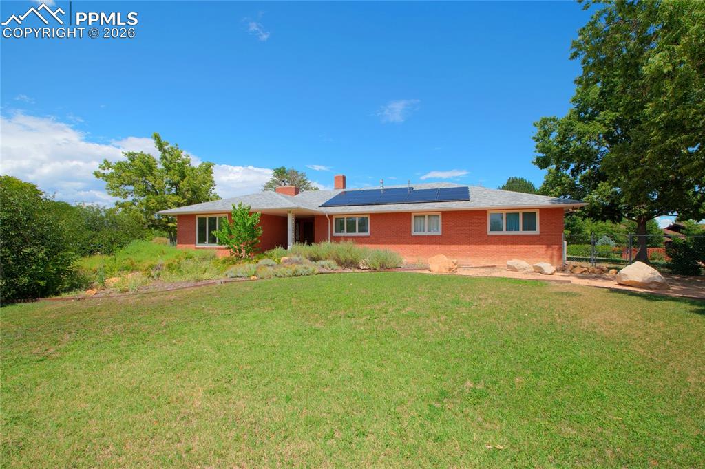 Image 6 of 50: Front of Structure