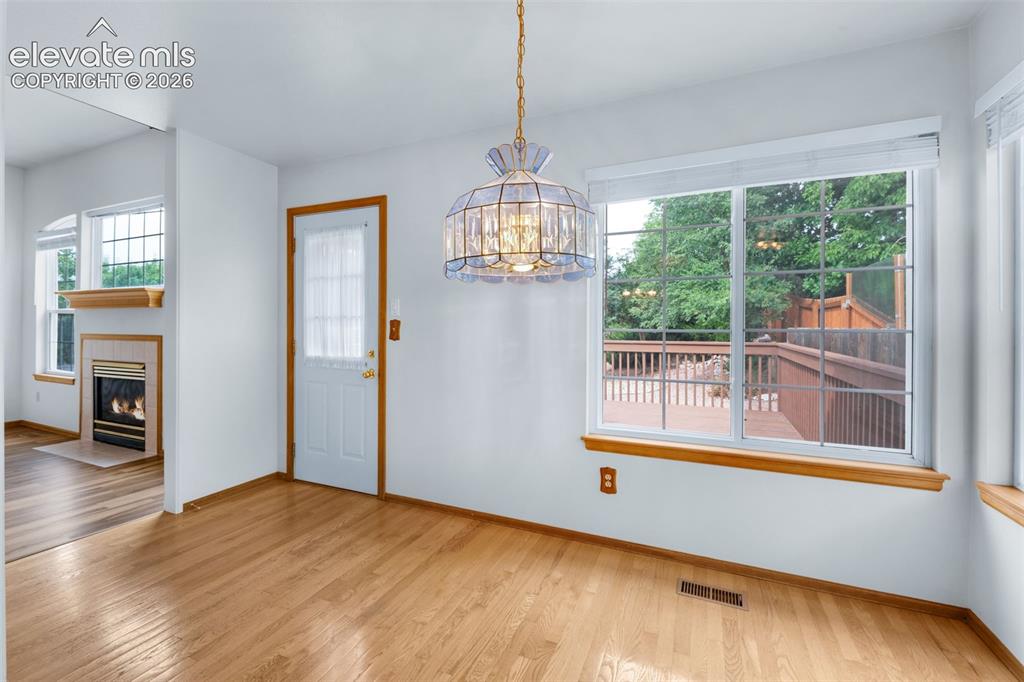 Image 15 of 49: Dining Room