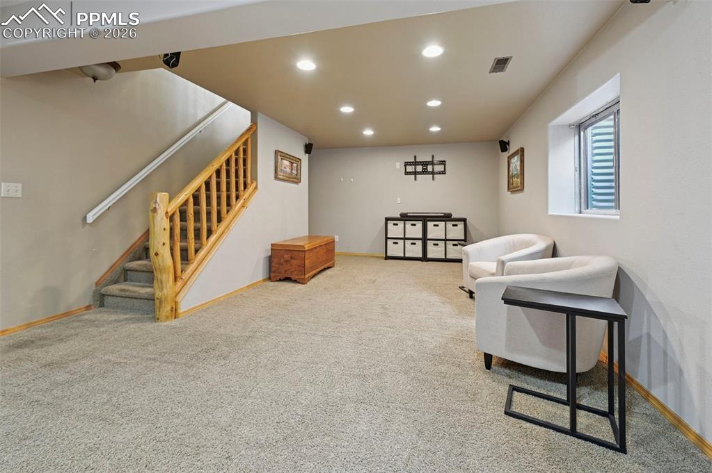 Image 23 of 40: Sitting Room