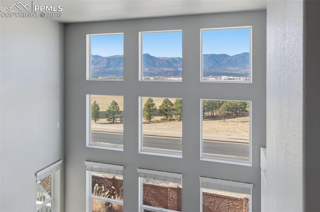 Image 25 of 50: Loft