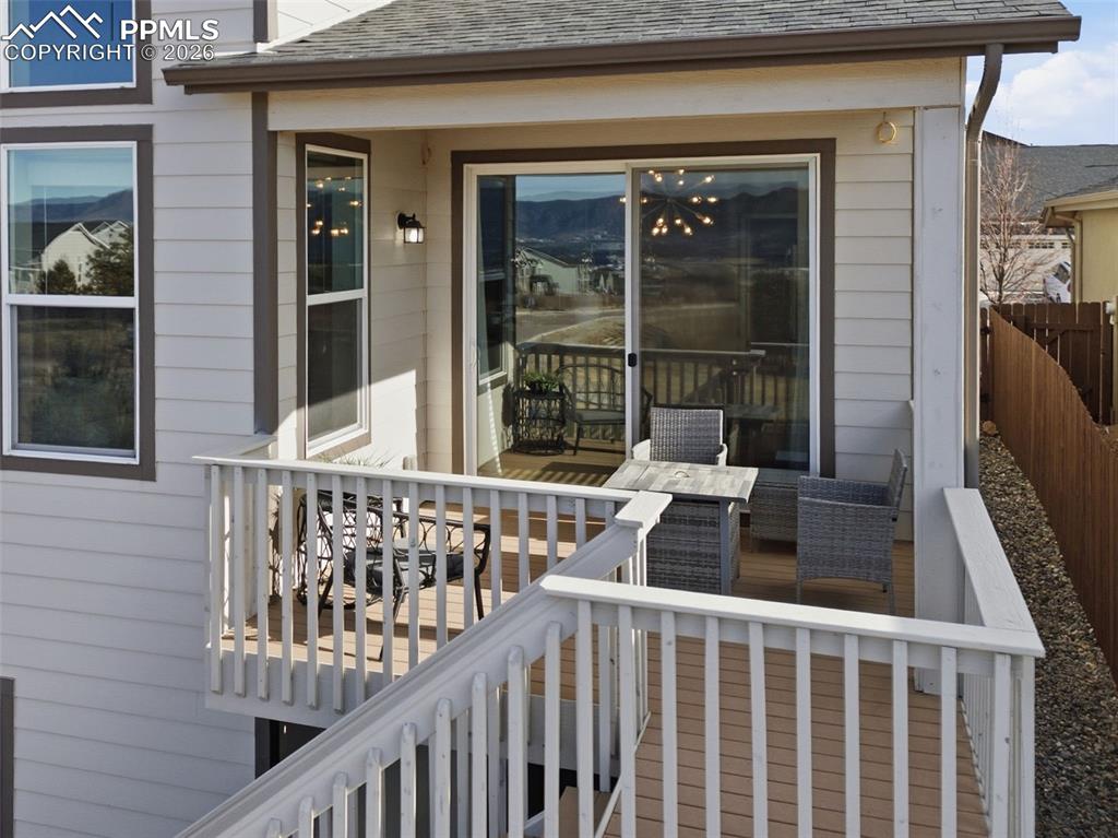 Image 48 of 50: Deck