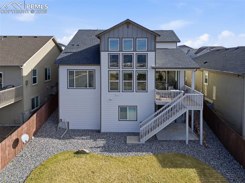 Image 49 of 50: Back of Structure